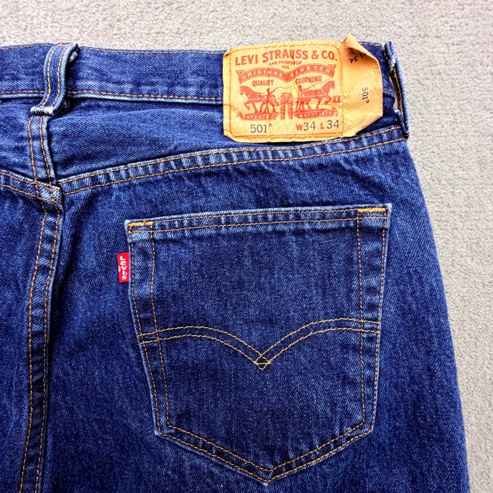 Levis 501 Button Fly Original Fit Mens 34x34 Blue Dark Wash Straight Leg Jeans